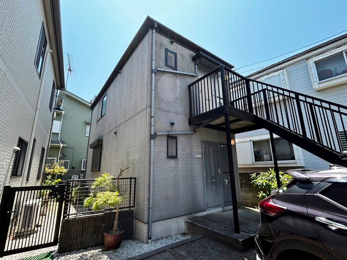 ＳＴアパ－トの物件外観写真