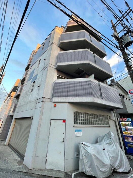 スターレジデンス駒沢の物件外観写真