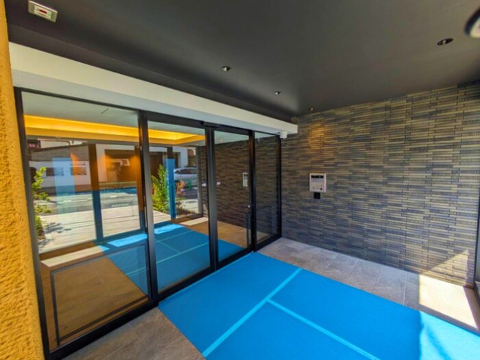 フレンシア下井草の物件外観写真