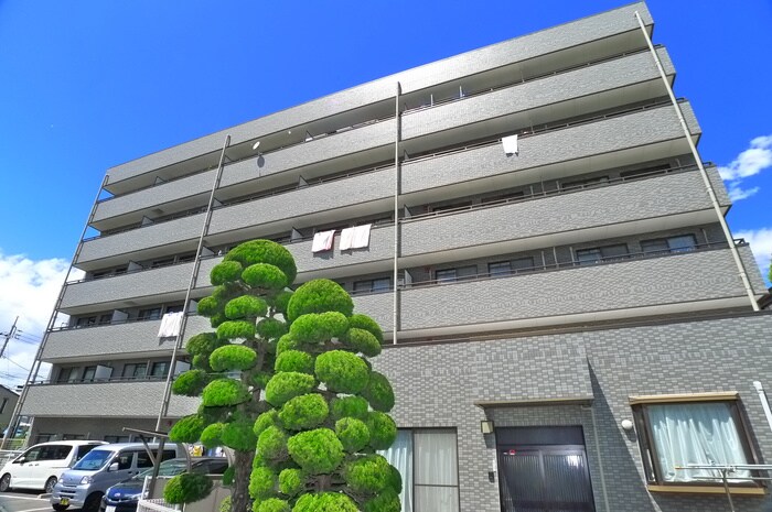 レジデンス中島の物件外観写真