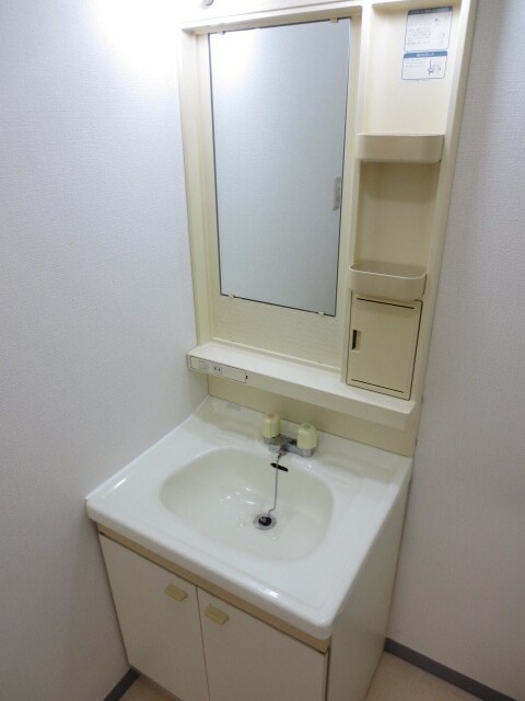 レジデンス中島の物件内観写真