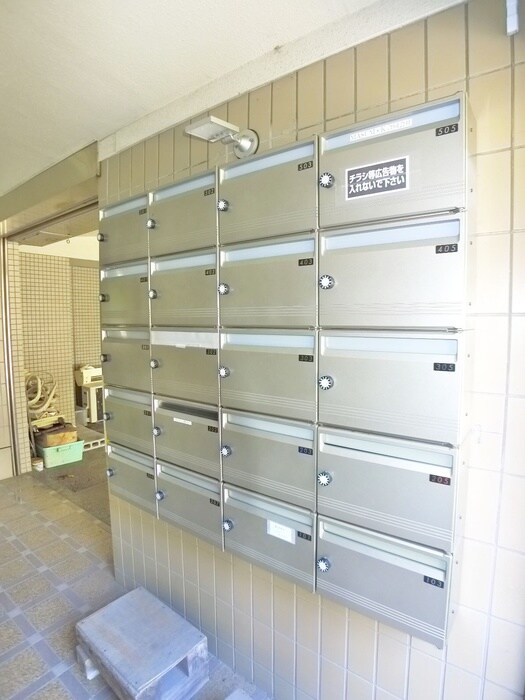 レジデンス・イクマの物件外観写真