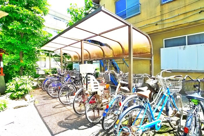 レジデンス・イクマの物件外観写真