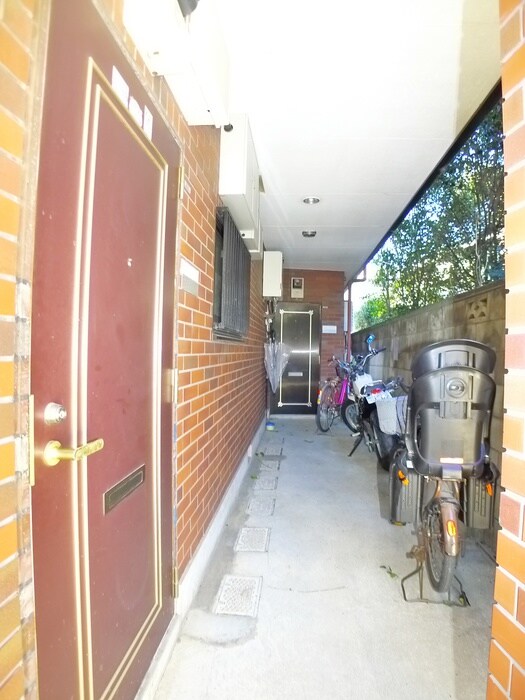 ツインコ－ト峰の物件外観写真