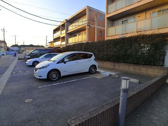 グランド・カオルⅡの物件外観写真