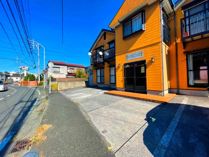 メゾンアスリ－トの物件外観写真