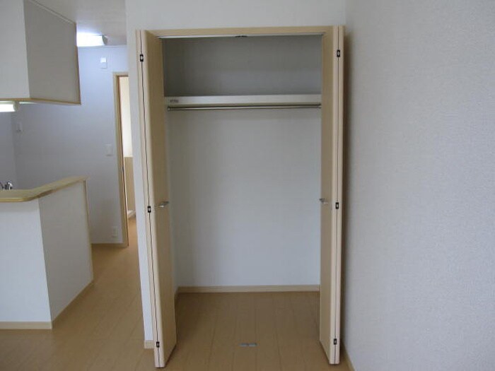 シャン・ド・フルールＢの物件内観写真