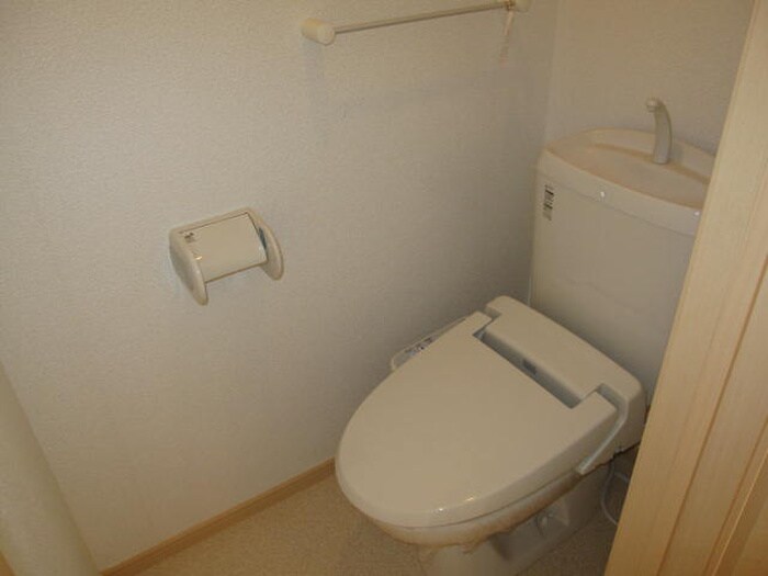 シャン・ド・フルールＢの物件内観写真