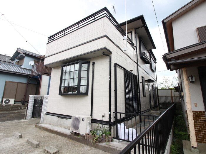 青山天口貸家の物件外観写真