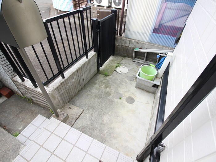 青山天口貸家の物件外観写真