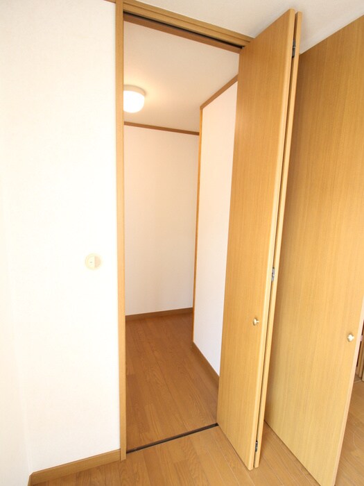 青山天口貸家の物件内観写真