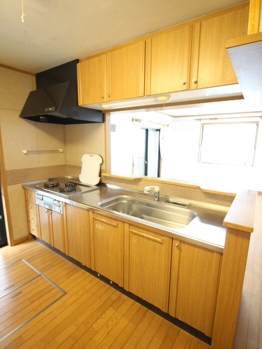 青山天口貸家の物件内観写真