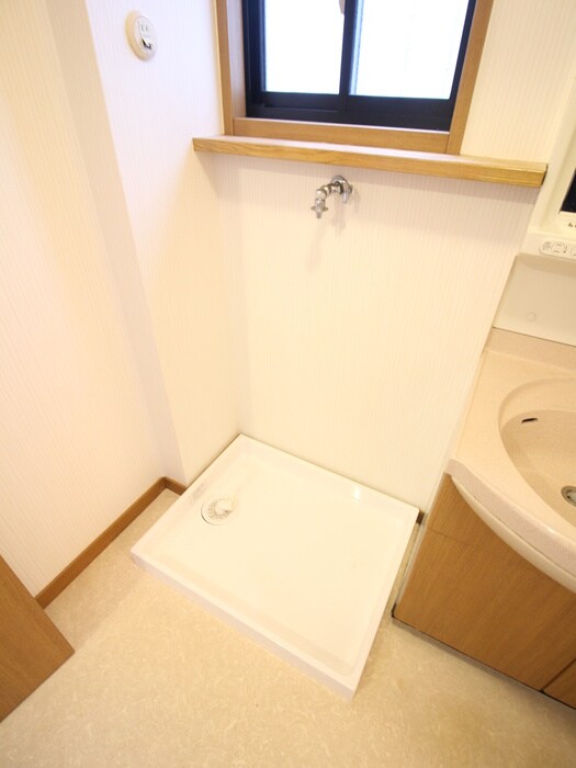 青山天口貸家の物件内観写真