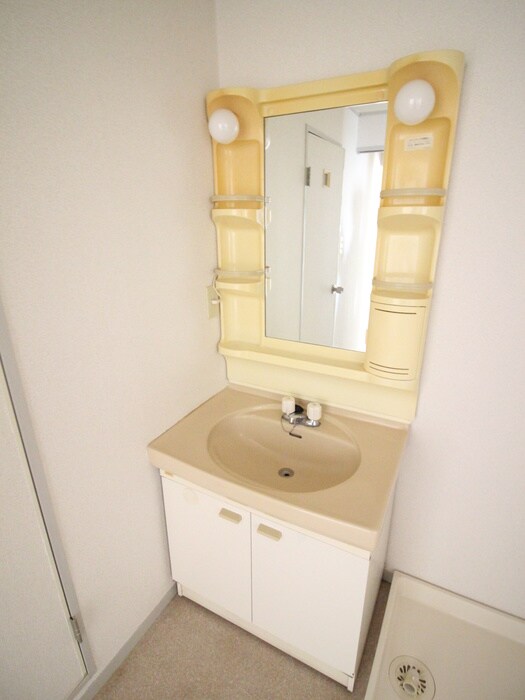 グランディ－ル希望ヶ丘Ａの物件内観写真