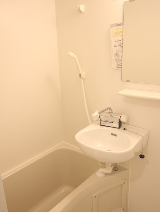 イーリスコート片瀬江ノ島の物件内観写真