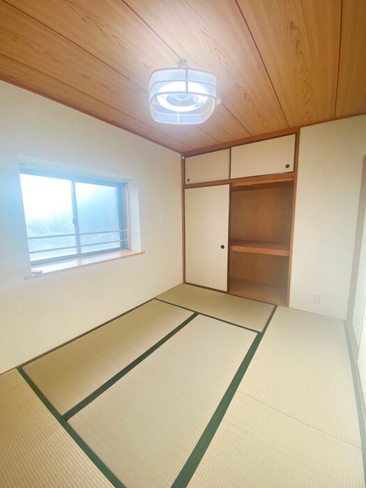 プレステ－ジ新郷の物件内観写真