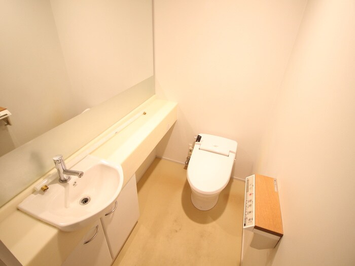 カーザ・エルミタッジオの物件内観写真