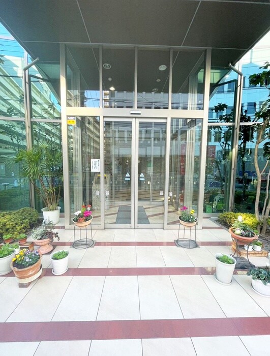 ｽﾀｰﾌｨｰﾙﾄﾞ浦和常盤の物件外観写真