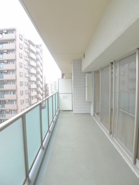 ｽﾀｰﾌｨｰﾙﾄﾞ浦和常盤の物件内観写真