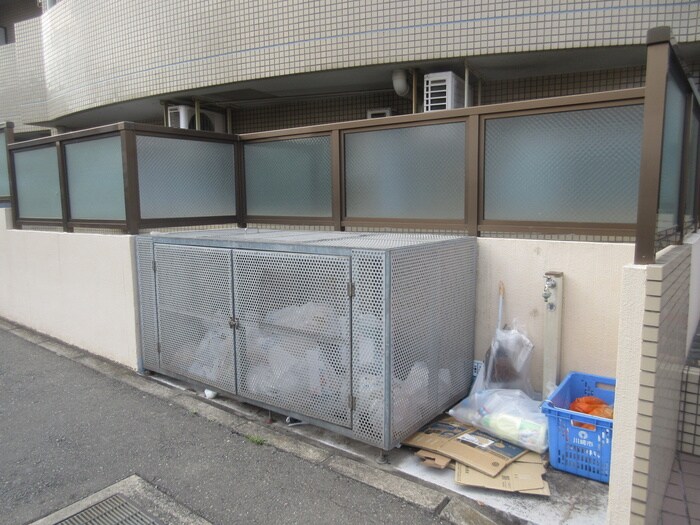 シルクガーデン馬絹の物件外観写真