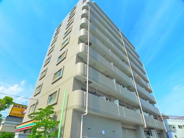 パレシャルマンの物件外観写真