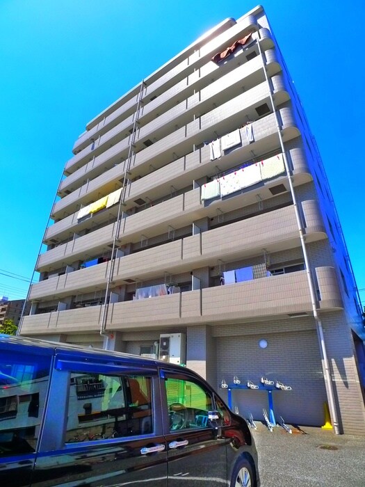 パレシャルマンの物件外観写真