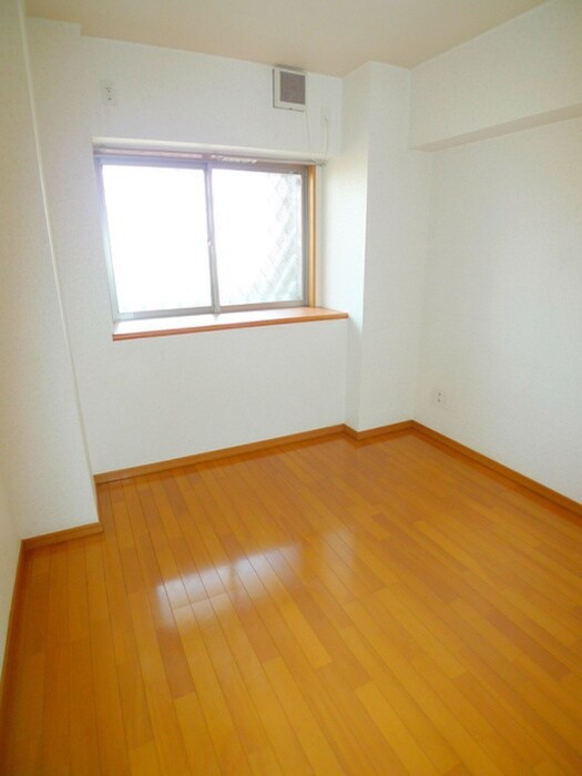 シャングリア丸太の物件内観写真