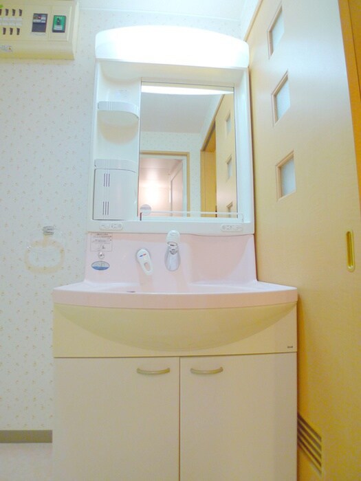 シャングリア丸太の物件内観写真