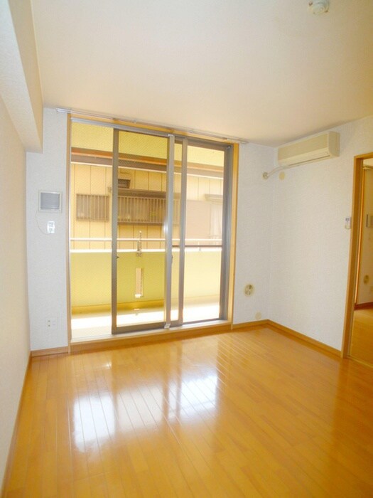 シャングリア丸太の物件内観写真