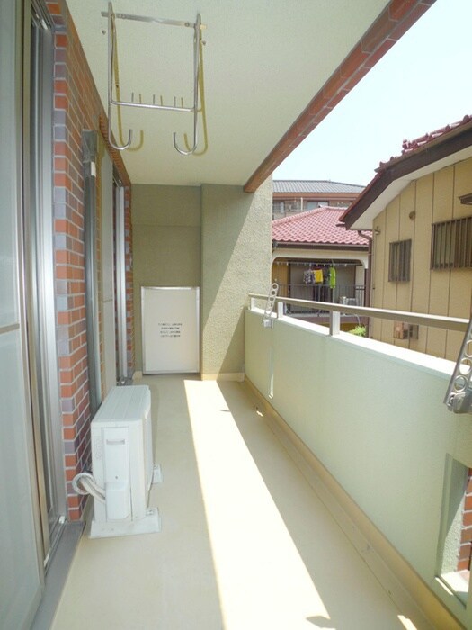 シャングリア丸太の物件内観写真