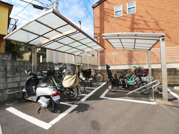 メゾン・ド・ブリックＢ棟の物件外観写真