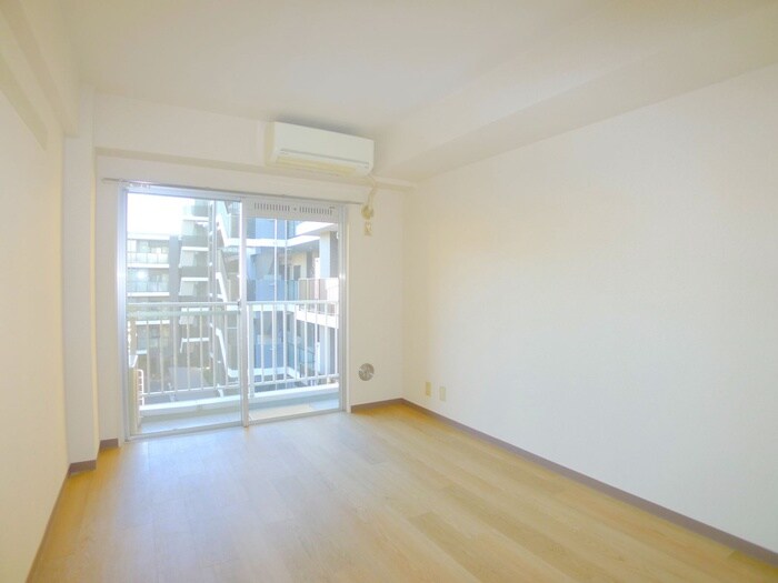 イーストアベニューの物件内観写真