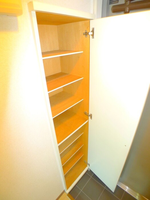 イーストアベニューの物件内観写真