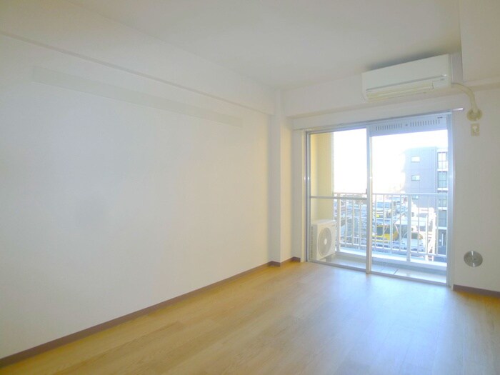 イーストアベニューの物件内観写真