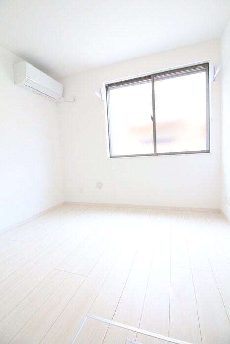 ＲＯＹＡＬ　ＰＡＲＫ　ＪＵＪＯの物件内観写真