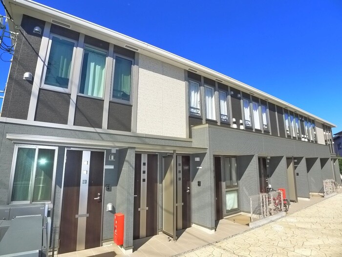 ジャルデーノの物件外観写真