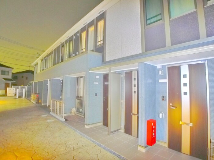 ジャルデーノの物件外観写真