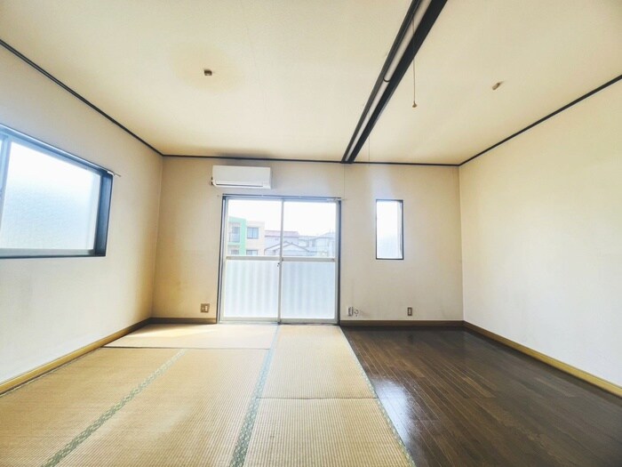 サニーハイツ園生の物件内観写真