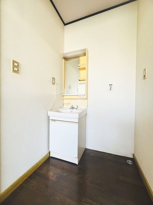 サニーハイツ園生の物件内観写真