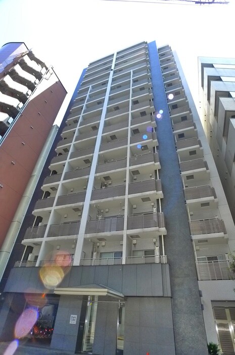 パ－クキュ－ブ神田の物件外観写真