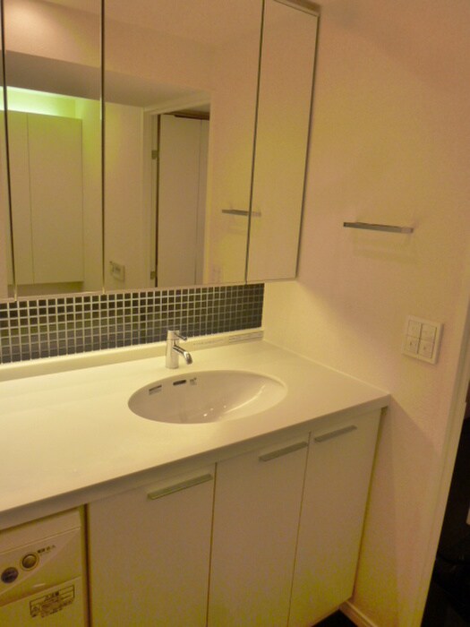 パ－クキュ－ブ神田の物件内観写真