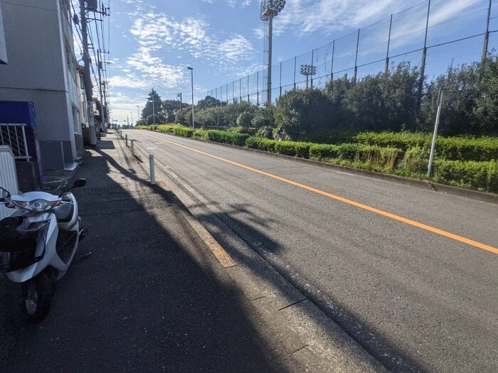 アドバンス岸根公園の物件外観写真