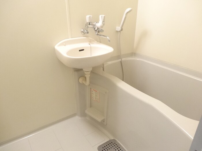 ルミエ－ル巣鴨の物件内観写真