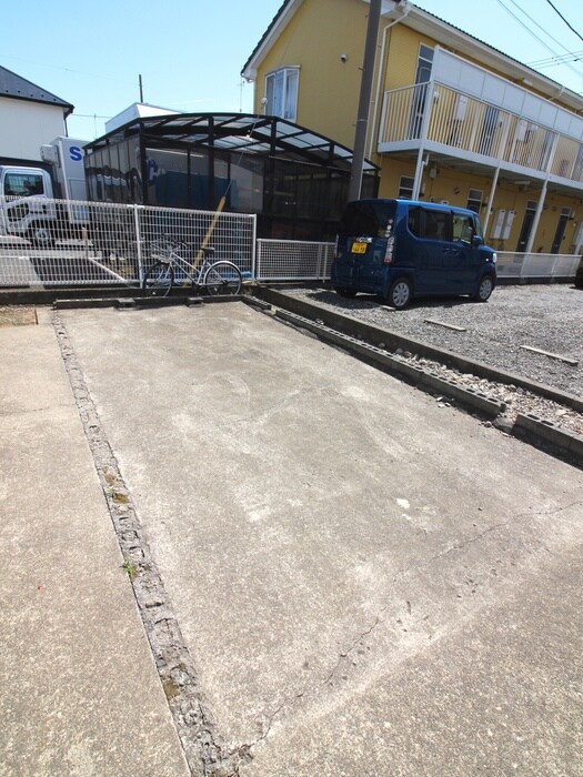 レオパレスK・I・Tの物件外観写真