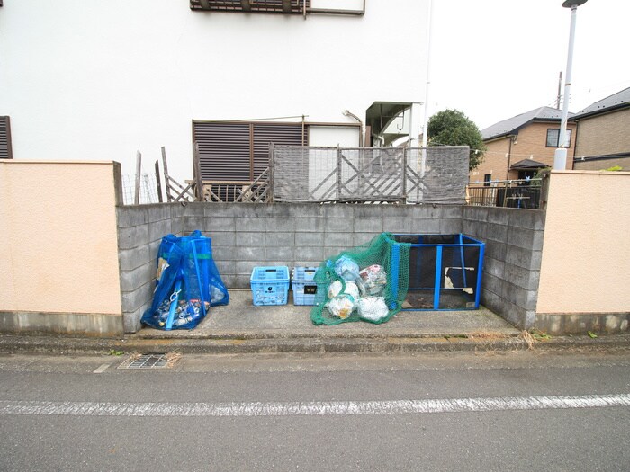 小山台エレガントハウスの物件外観写真