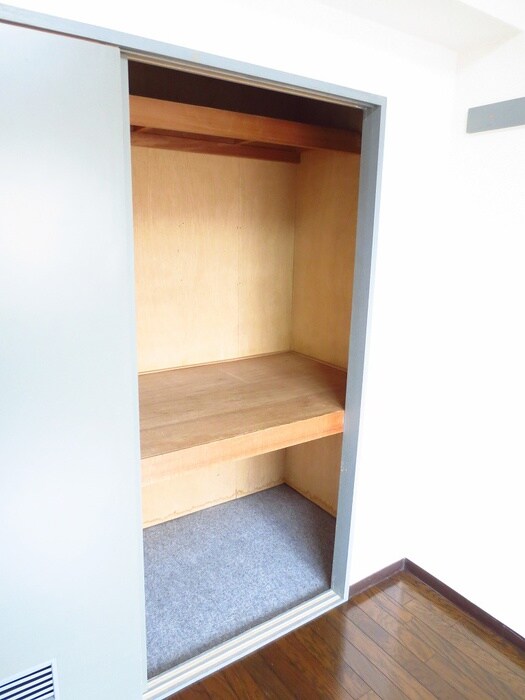 よしみハウジングビルの物件内観写真