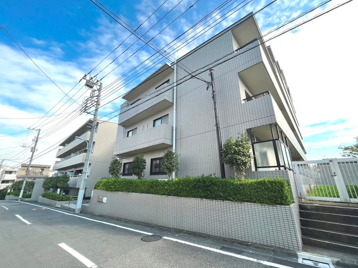 コンフォリア西荻北の物件外観写真