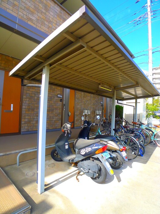 モナリエ港の物件外観写真