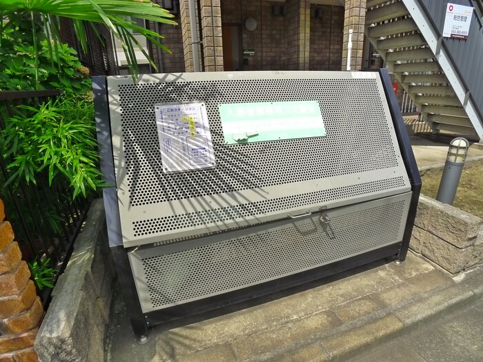 モナリエ港の物件外観写真