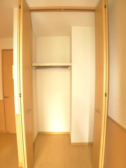 モナリエ港の物件内観写真